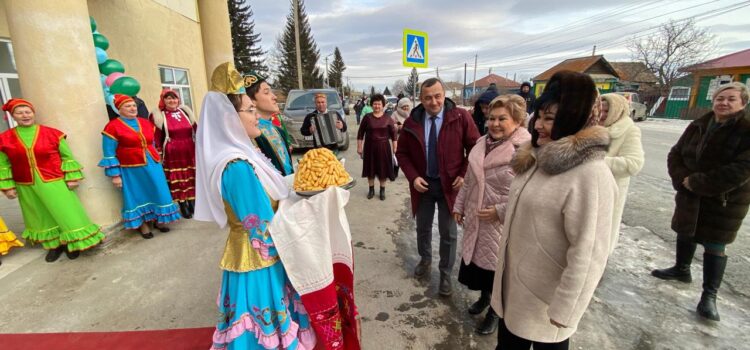 СЕГОДНЯ В с.АХУНОВО СОСТОЯЛОСЬ ТОРЖЕСТВЕННОЕ ОТКРЫТИЕ ДОМА КУЛЬТУРЫ ПОСЛЕ КАПИТАЛЬНОГО РЕМОНТА, ВЫПОЛНЕННОГО В РАМКАХ НАЦИОНАЛЬНОГО ПРОЕКТА «КУЛЬТУРА»