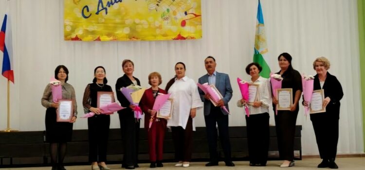 ТОРЖЕСТВЕННАЯ ЛИНЕЙКА ПОСВЯЩЕННАЯ ДНЮ ЗНАНИЙ ПРОШЛА В УЧАЛИНСКОМ КОЛЛЕДЖЕ ИСКУССТВ И КУЛЬТУРЫ